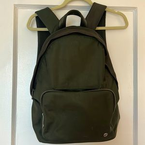 Lululemon Everywhere Backpack 17L